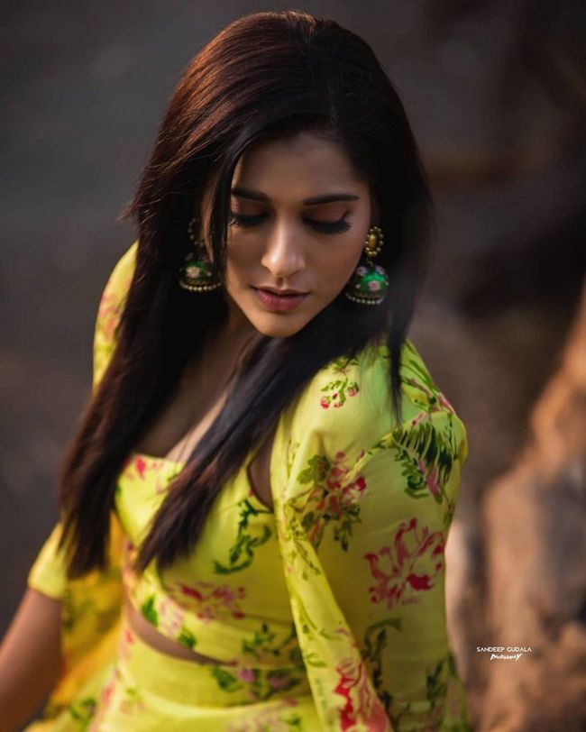 Rashmi Gautam Latest Instagram Pics